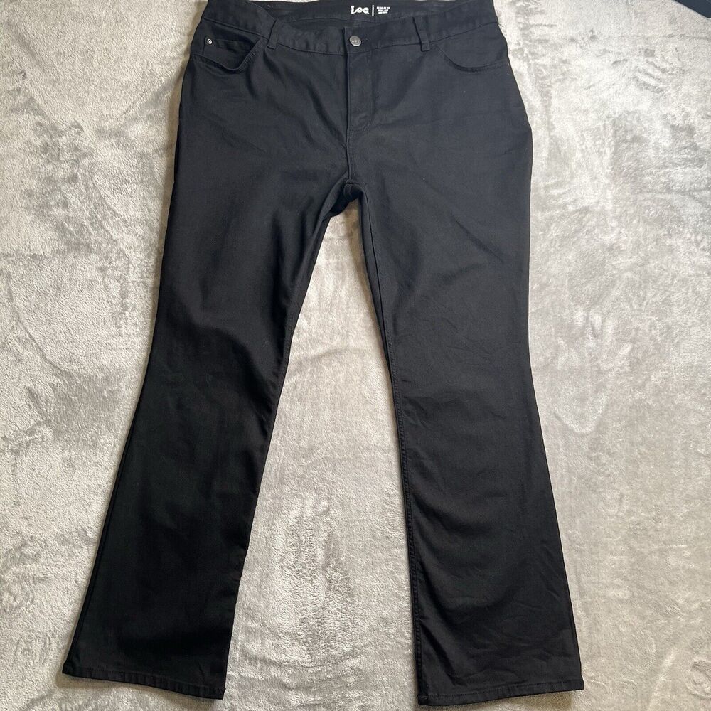 Lee Jeans Women’s 20 Black Regular Fit Bootcut Mid Rise Casual